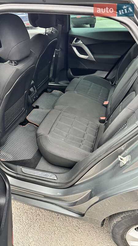 Хэтчбек Citroen DS5 2013 в Киеве