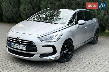 Хэтчбек Citroen DS5 2013 в 