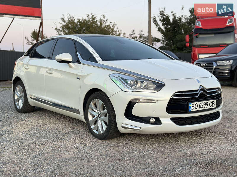 Хэтчбек Citroen DS5 2014 в Тернополе