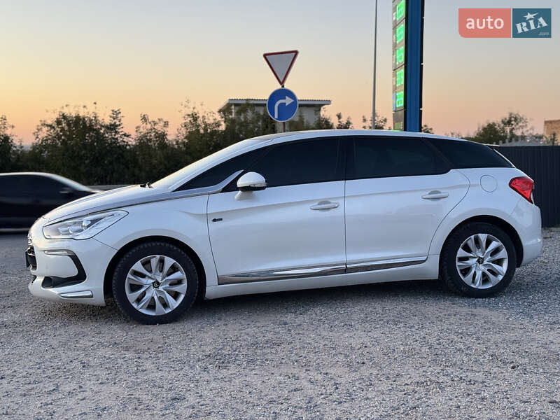 Хэтчбек Citroen DS5 2014 в Тернополе