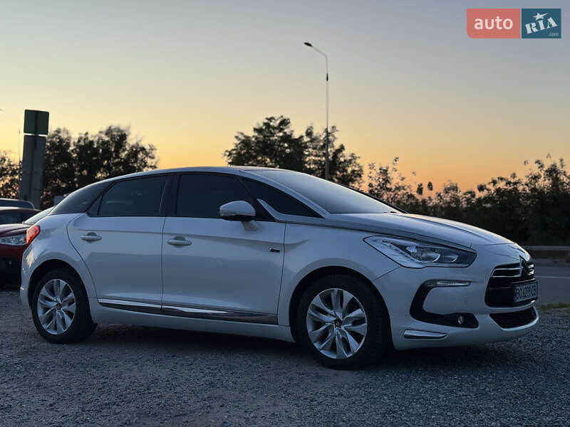 Хэтчбек Citroen DS5 2014 в Тернополе