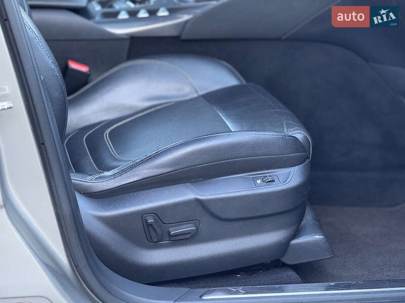 Хэтчбек Citroen DS5 2012 в Тернополе