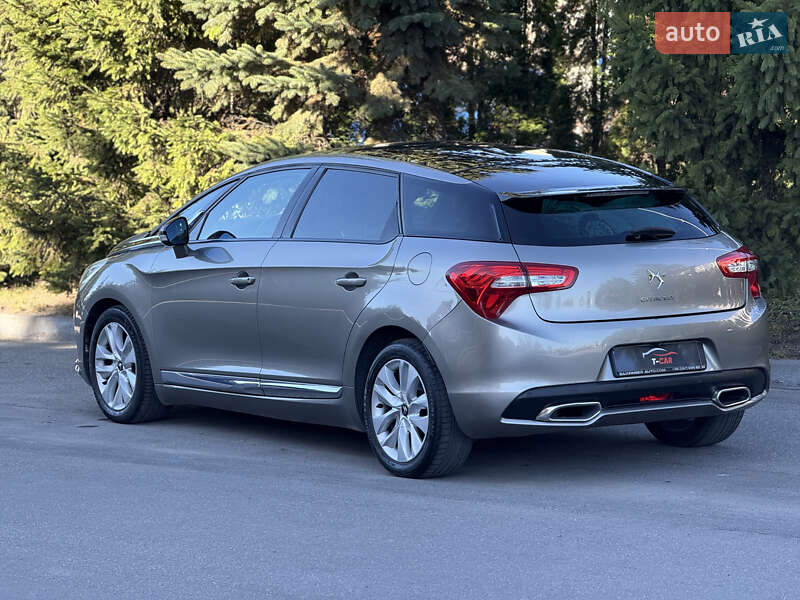 Хэтчбек Citroen DS5 2012 в Тернополе