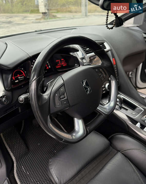 Хэтчбек Citroen DS5 2012 в Киеве фото 20 Хэтчбек Citroen DS5 2012 в Киеве