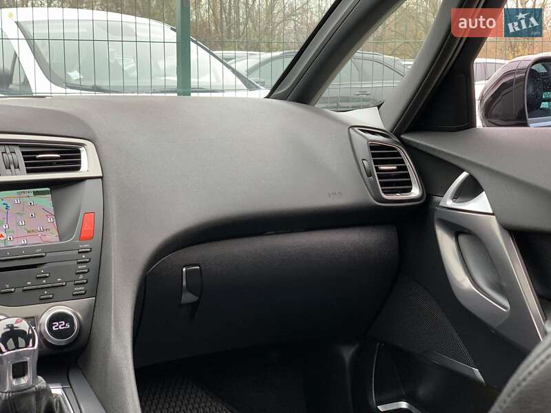 Хэтчбек Citroen DS5 2014 в Бердичеве фото 60 Хэтчбек Citroen DS5 2014 в Бердичеве