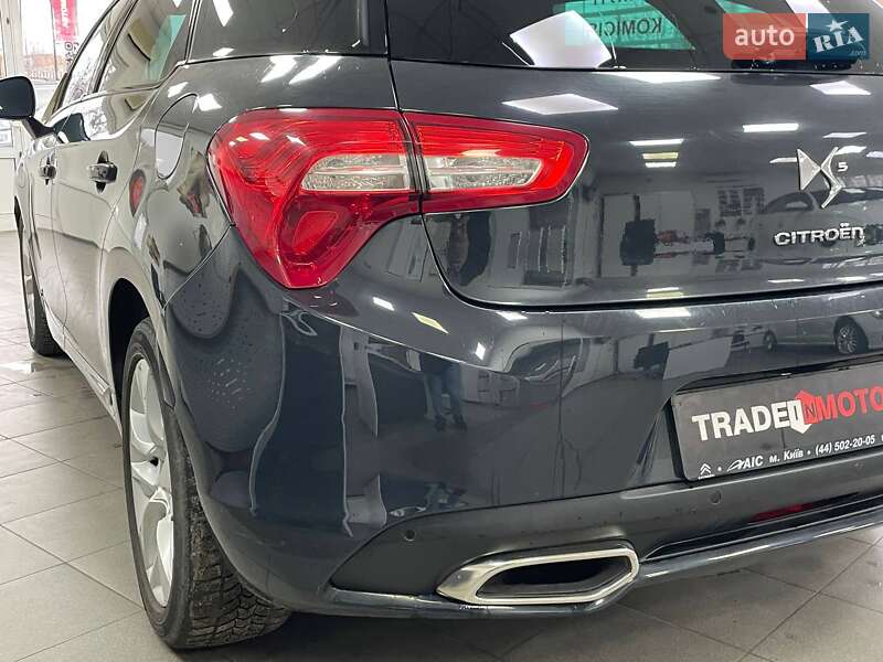 Хэтчбек Citroen DS5 2012 в Киеве