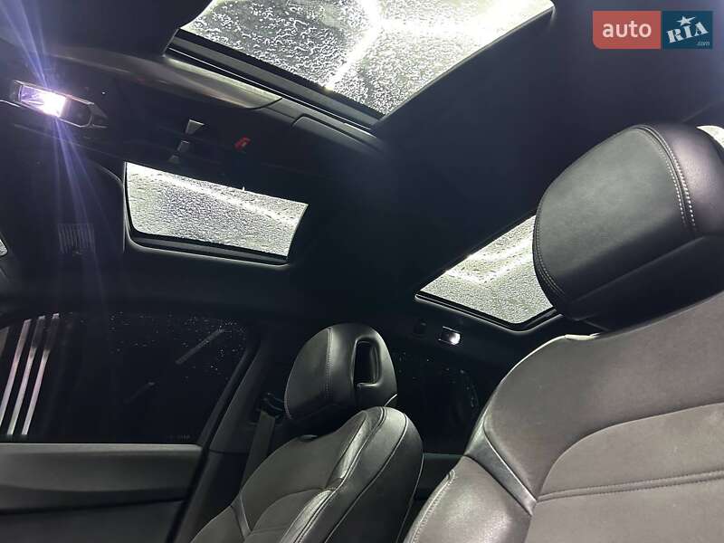 Хэтчбек Citroen DS5 2014 в Черновцах