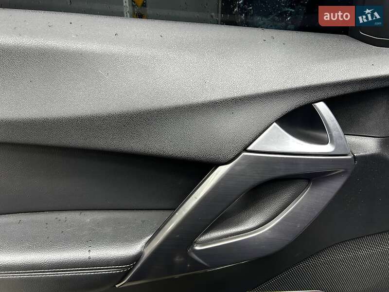 Хэтчбек Citroen DS5 2014 в Черновцах