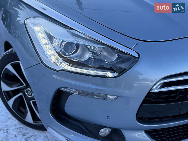 Хэтчбек Citroen DS5 2011 в Самборе