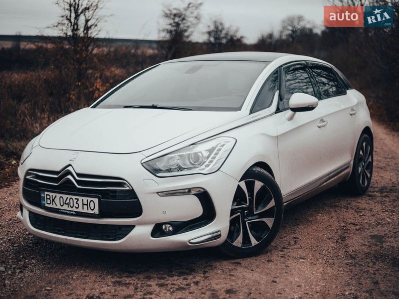 Хэтчбек Citroen DS5 2012 в Тернополе фото Хэтчбек Citroen DS5 2012 в Тернополе