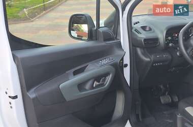 Минивэн Citroen e-Berlingo 2023 в 