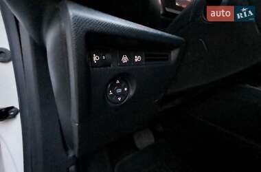 Хэтчбек Citroen e-C4 2021 в 