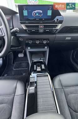 Хетчбек Citroen e-C4 2023 в 