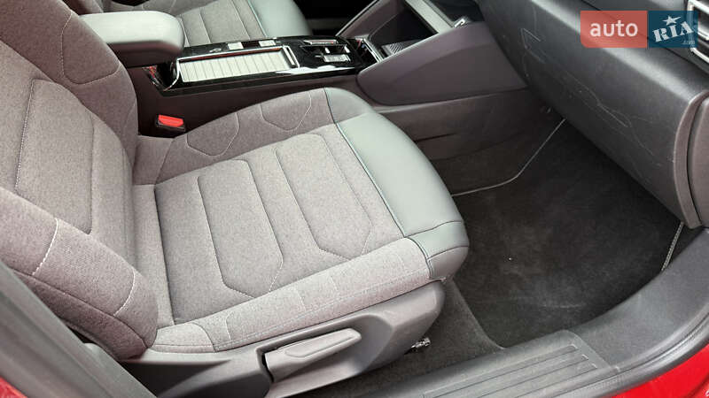 Хэтчбек Citroen e-C4 2023 в Киеве фото 58 Хэтчбек Citroen e-C4 2023 в Киеве