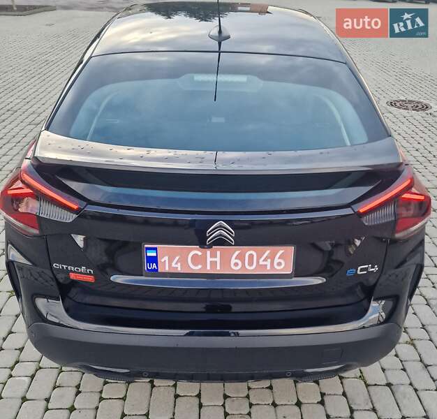 Хэтчбек Citroen e-C4 2022 в Львове