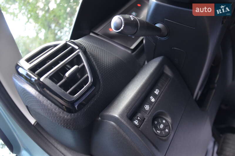 Хэтчбек Citroen e-C4 2021 в Стрые