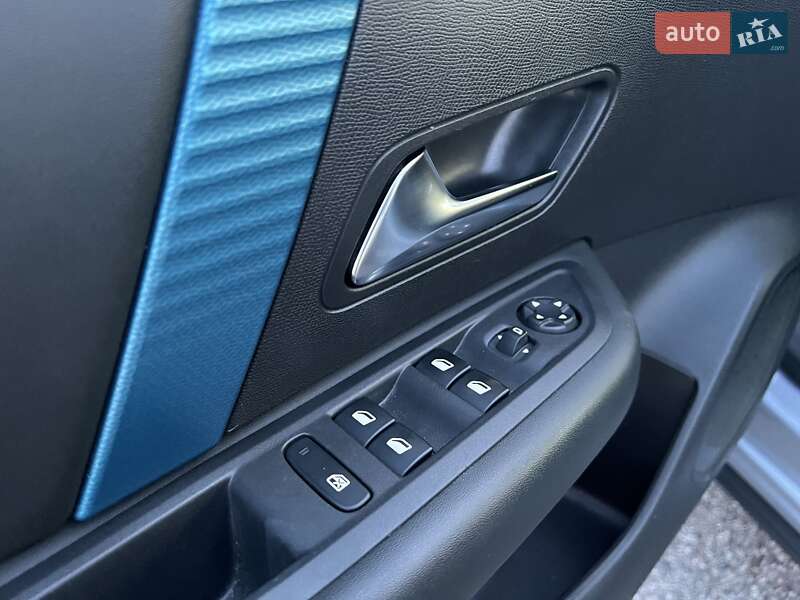 Хэтчбек Citroen e-C4 2021 в Виннице