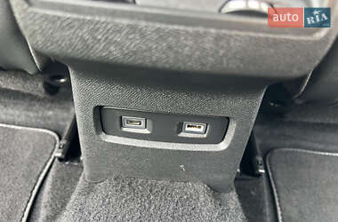 Хэтчбек Citroen e-C4 2022 в 