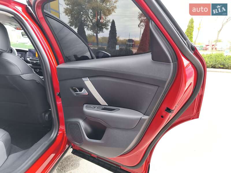 Хэтчбек Citroen e-C4 2023 в Кропивницком фото 20 Хэтчбек Citroen e-C4 2023 в Кропивницком