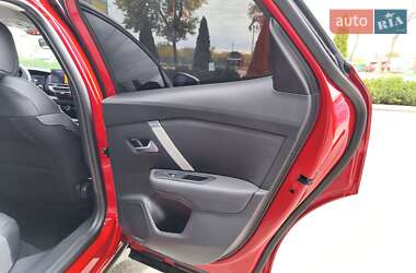 Хэтчбек Citroen e-C4 2023 в 