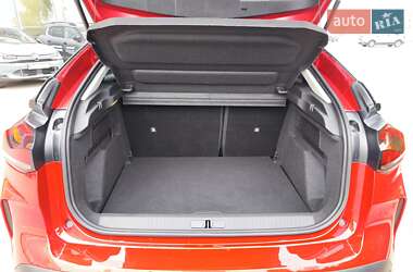 Хэтчбек Citroen e-C4 2023 в 