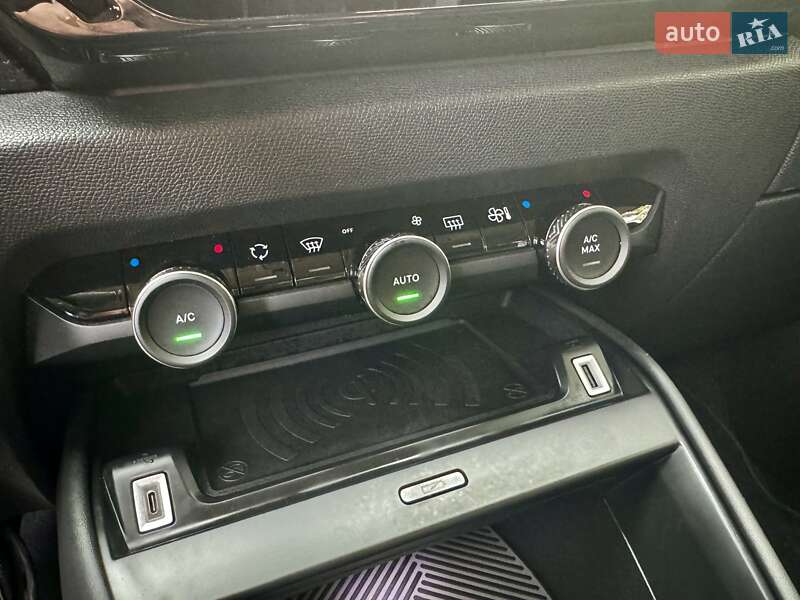 Хетчбек Citroen e-C4 2020 в Дрогобичі фото 84 Хетчбек Citroen e-C4 2020 в Дрогобичі