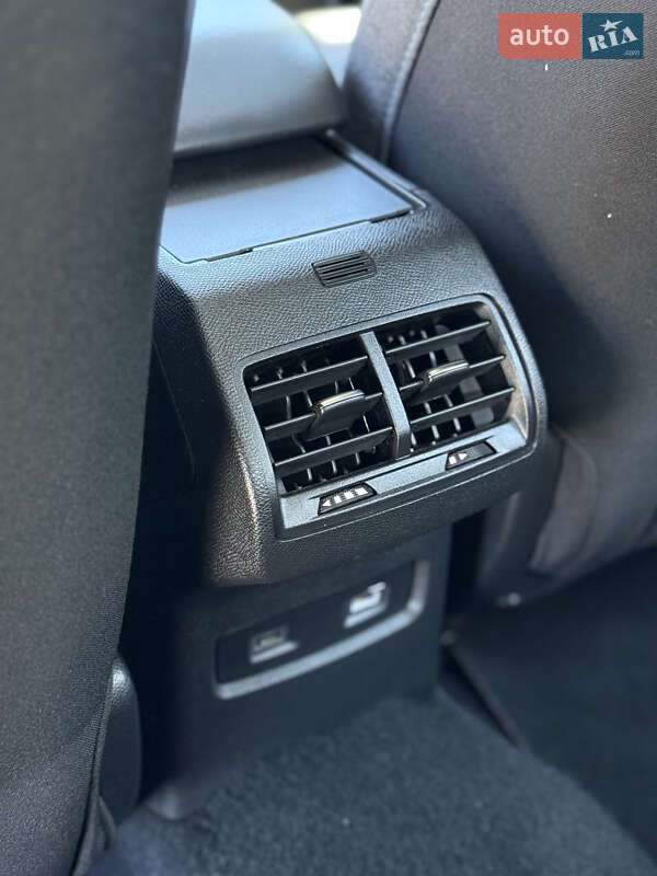 Хэтчбек Citroen e-C4 2023 в Ровно фото 21 Хэтчбек Citroen e-C4 2023 в Ровно