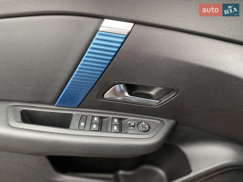 Хетчбек Citroen e-C4 2021 в Луцьку фото 46 Хетчбек Citroen e-C4 2021 в Луцьку