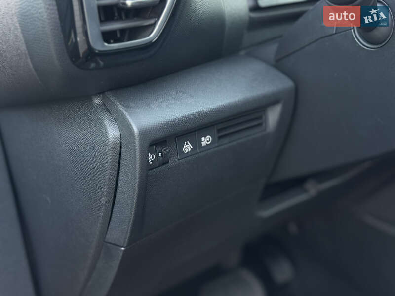 Хетчбек Citroen e-C4 2022 в Львові