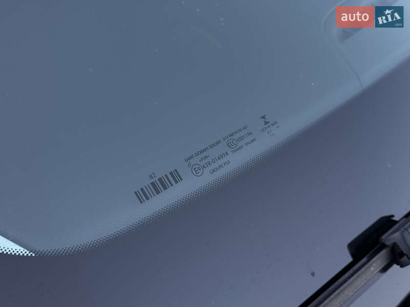 Хетчбек Citroen e-C4 2022 в Львові