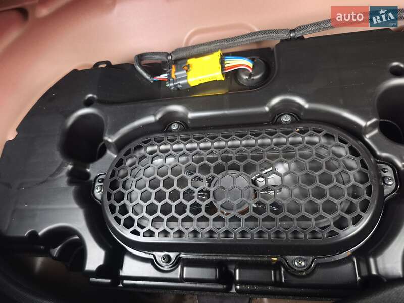 Хэтчбек Citroen e-C4 2021 в Дрогобыче