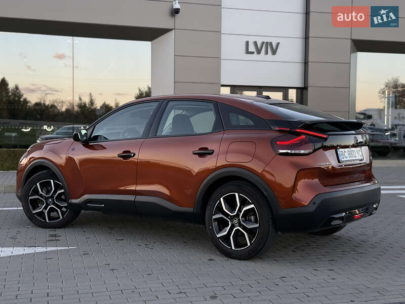 Хэтчбек Citroen e-C4 2022 в Львове