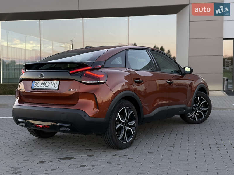 Хэтчбек Citroen e-C4 2022 в Львове