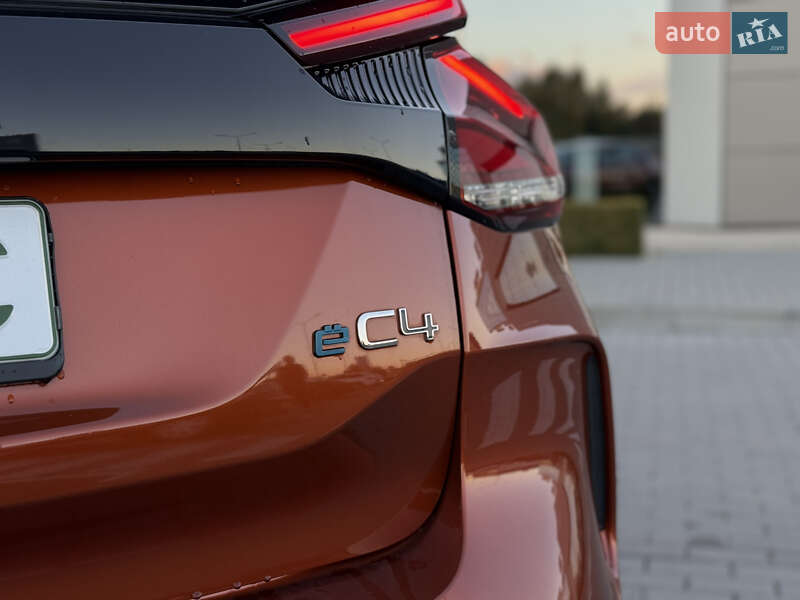 Хэтчбек Citroen e-C4 2022 в Львове