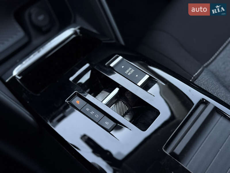 Хэтчбек Citroen e-C4 2022 в Львове