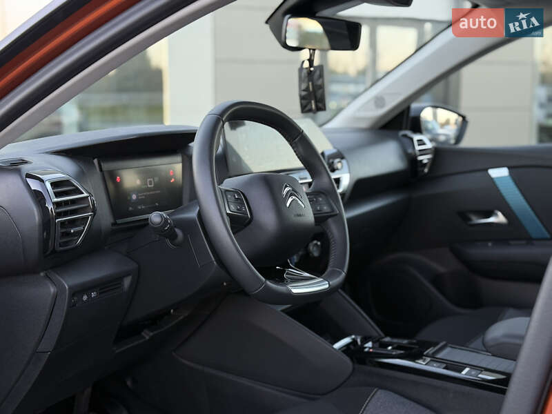 Хэтчбек Citroen e-C4 2022 в Львове