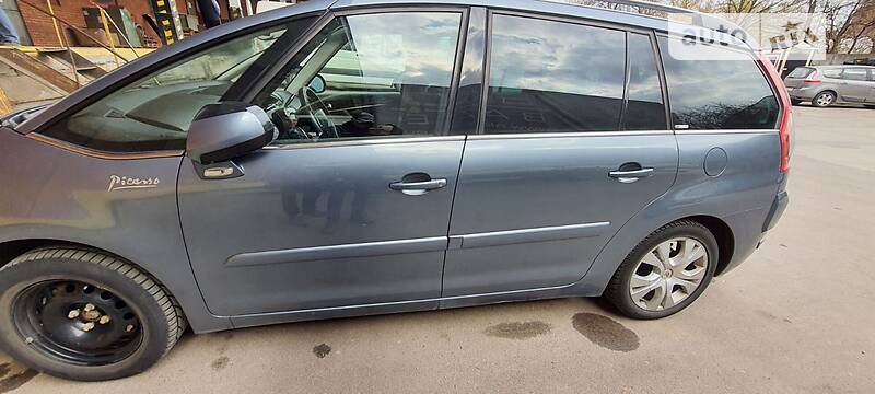 Универсал Citroen Grand C4 Picasso 2009 в Львове