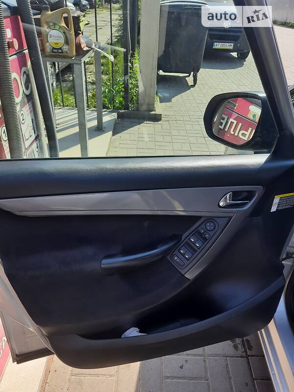 Минивэн Citroen Grand C4 Picasso 2008 в Ивано-Франковске фото 29 Минивэн Citroen Grand C4 Picasso 2008 в Ивано-Франковске
