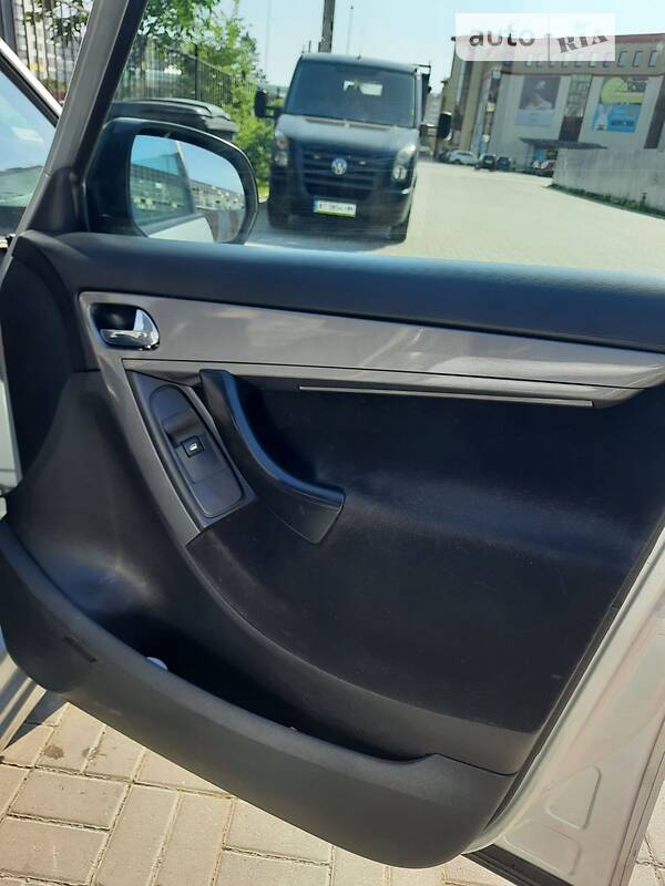 Минивэн Citroen Grand C4 Picasso 2008 в Ивано-Франковске фото 28 Минивэн Citroen Grand C4 Picasso 2008 в Ивано-Франковске