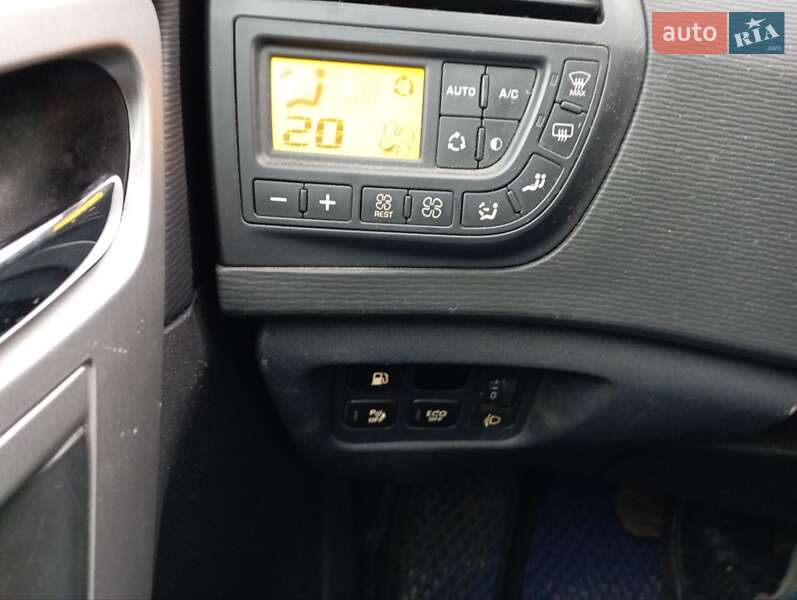 Минивэн Citroen Grand C4 Picasso 2012 в Радехове