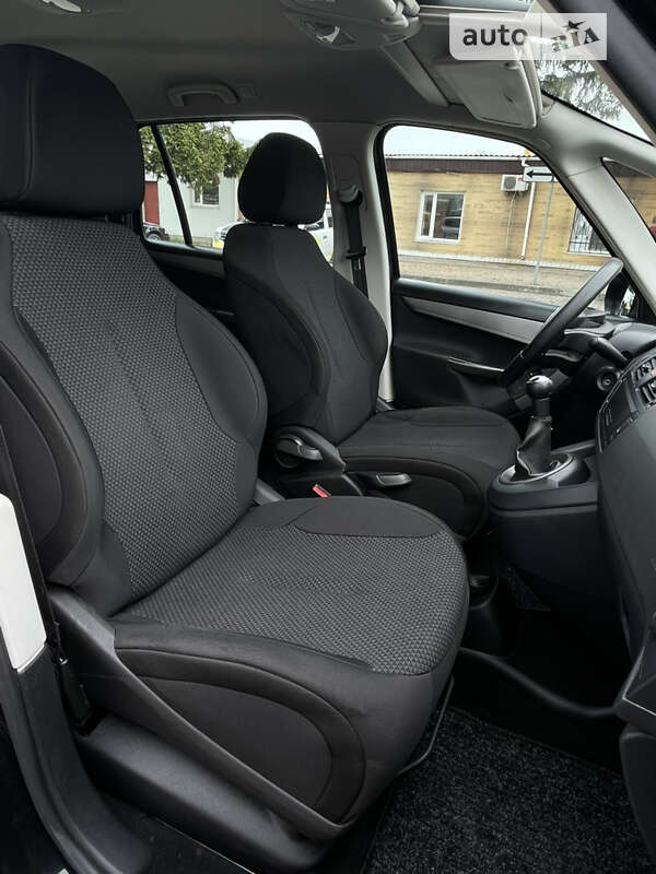 Минивэн Citroen Grand C4 Picasso 2011 в Ровно