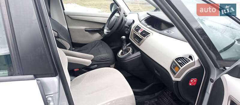 Минивэн Citroen Grand C4 Picasso 2007 в Гадяче
