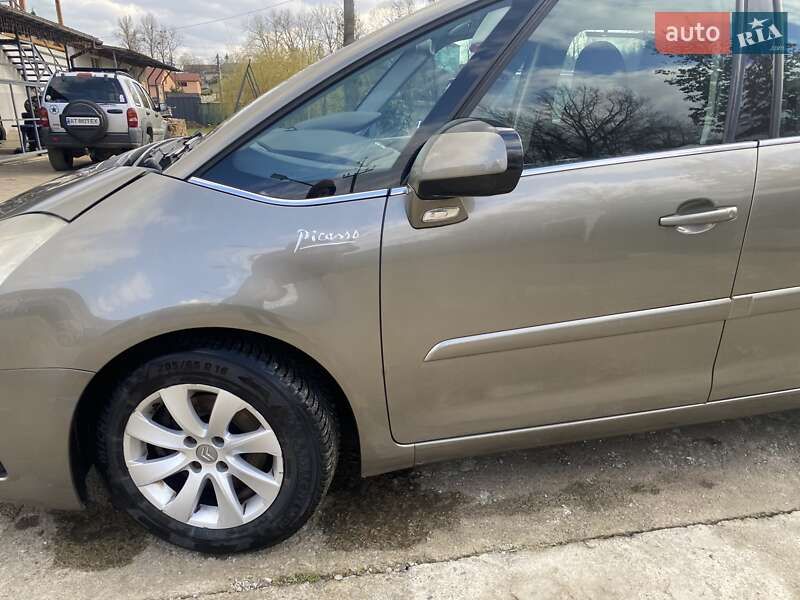 Минивэн Citroen Grand C4 Picasso 2010 в Болехове