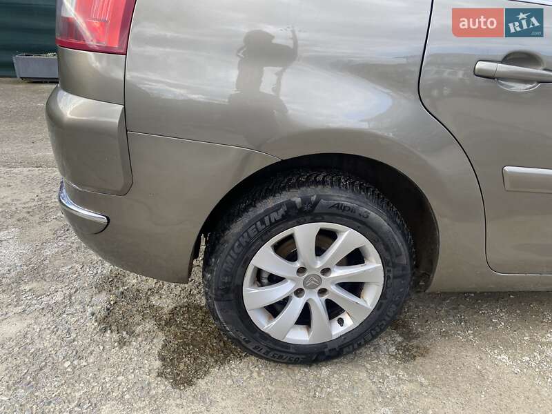 Минивэн Citroen Grand C4 Picasso 2010 в Болехове