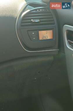 Минивэн Citroen Grand C4 Picasso 2009 в 