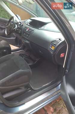 Минивэн Citroen Grand C4 Picasso 2010 в 