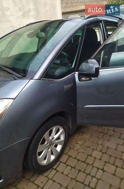 Минивэн Citroen Grand C4 Picasso 2010 в 