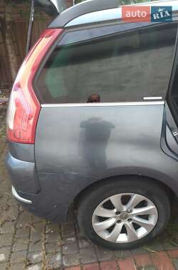 Минивэн Citroen Grand C4 Picasso 2010 в 