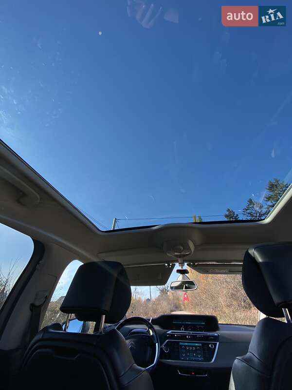 Минивэн Citroen Grand C4 Picasso 2016 в Кременце фото 13 Минивэн Citroen Grand C4 Picasso 2016 в Кременце