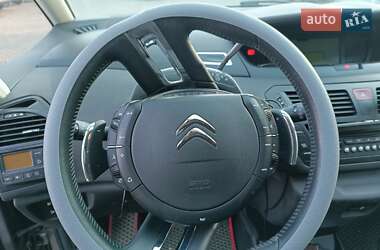 Минивэн Citroen Grand C4 Picasso 2011 в 